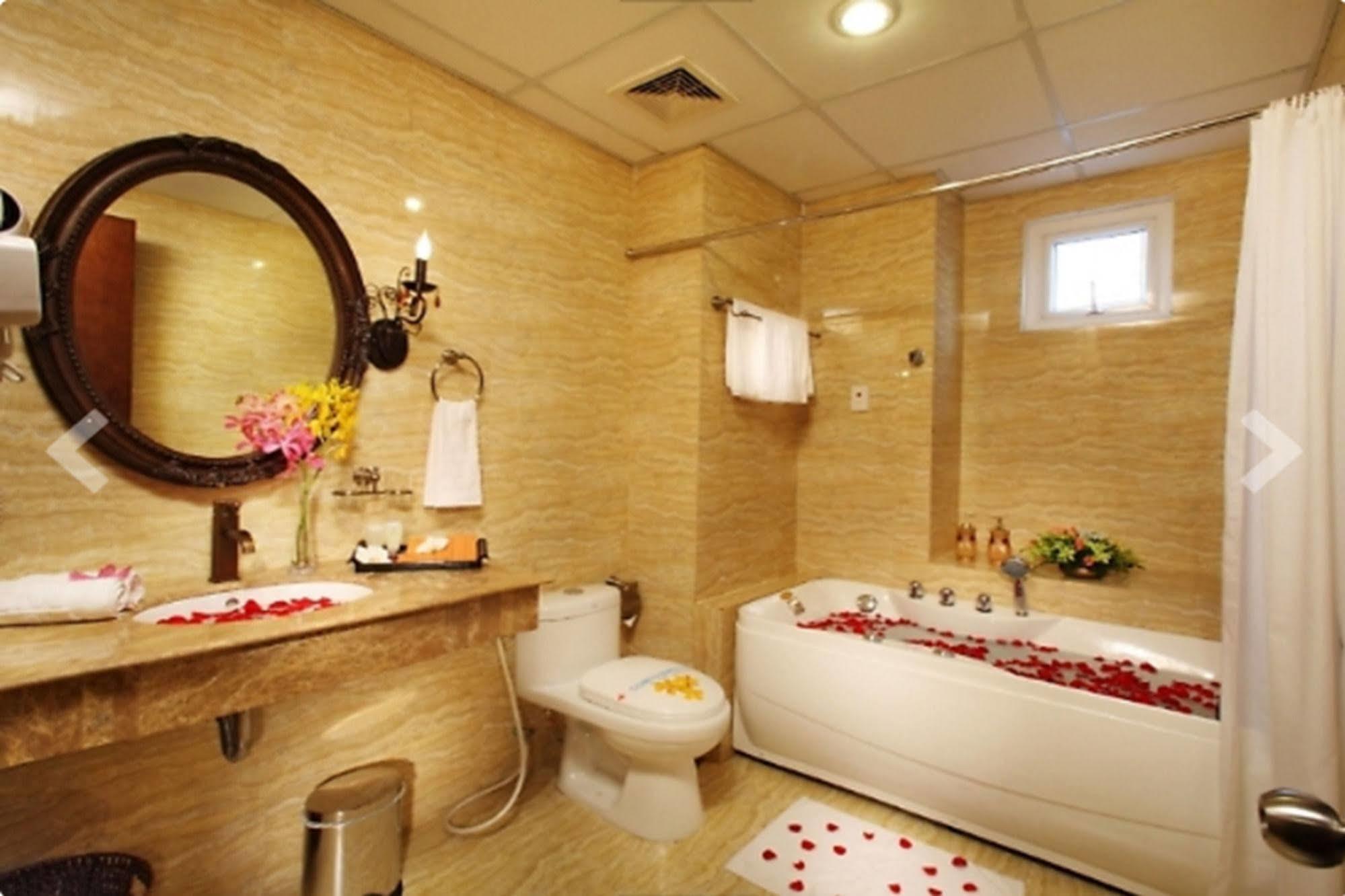 A&Em - The Petit Hotel Ho Chi Minh City Exterior photo