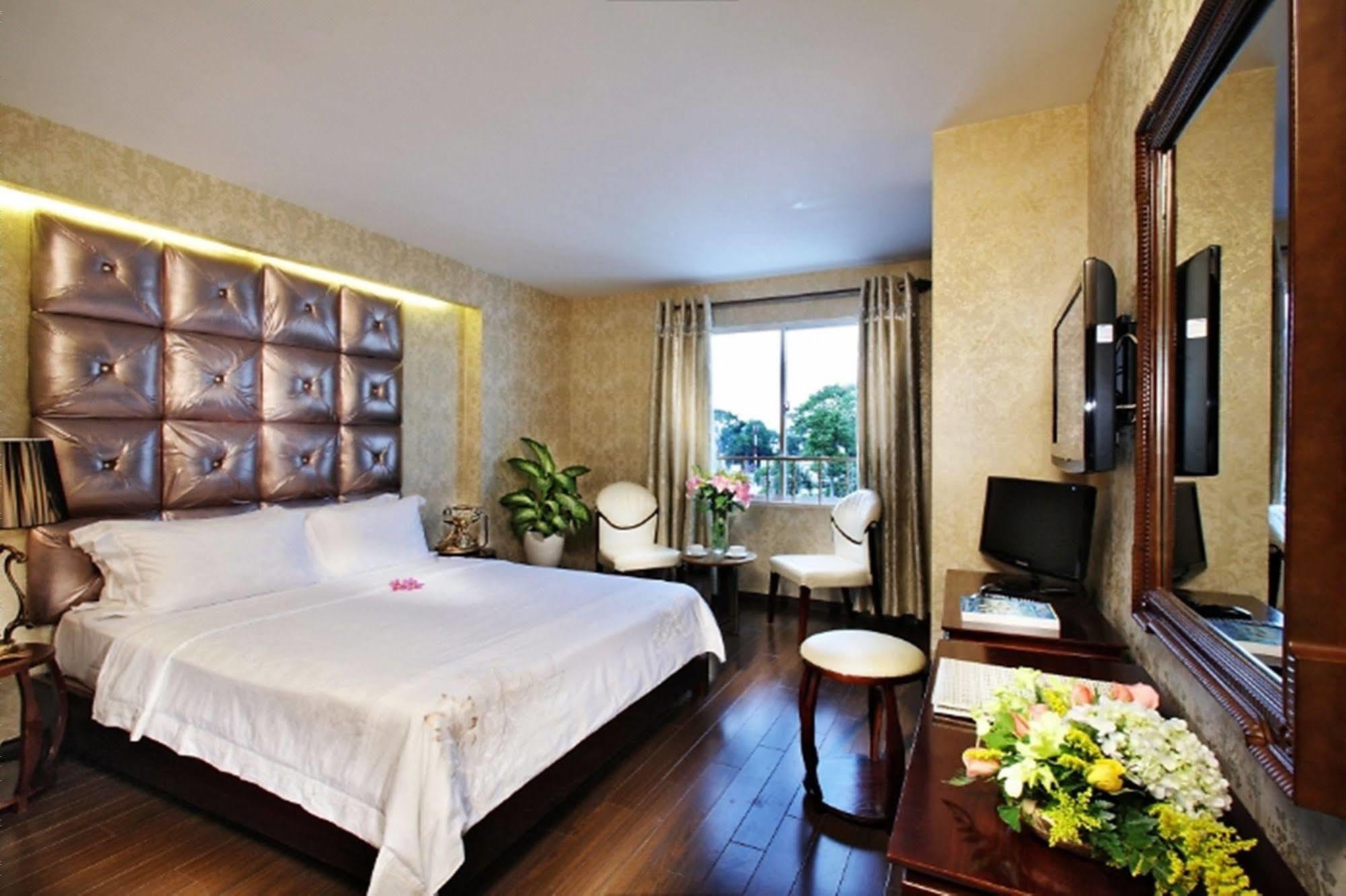 A&Em - The Petit Hotel Ho Chi Minh City Exterior photo